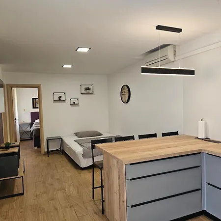 Maslina * Crikvenica