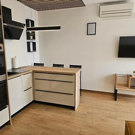 Maslina * Crikvenica