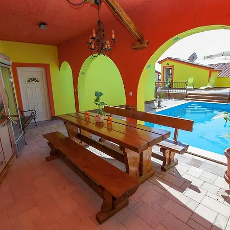 Maslina * Crikvenica