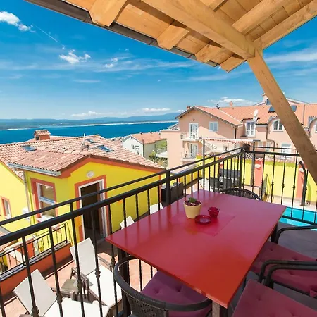 Apartment Maslina *