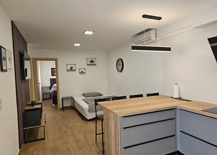 Maslina * Crikvenica